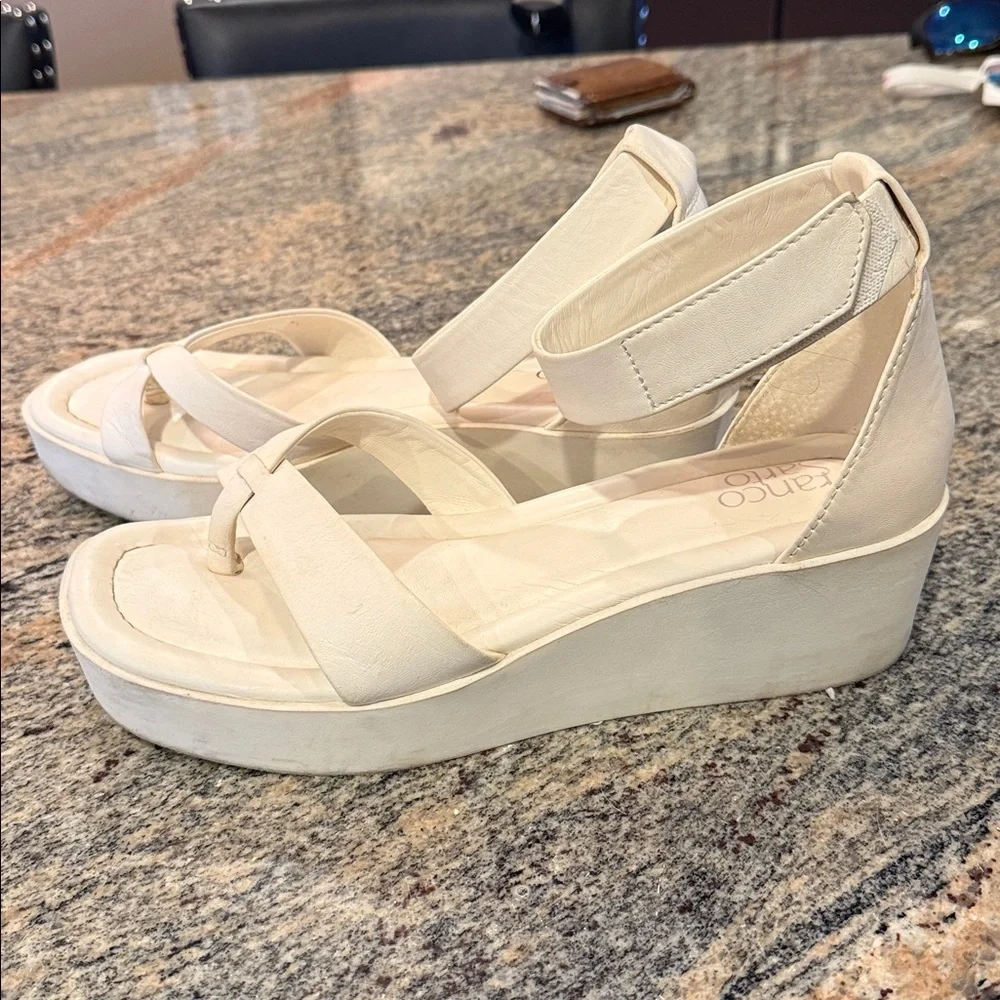 Franco Sarto Women's creamy White Strappy Sandals - Picture 2 of 4